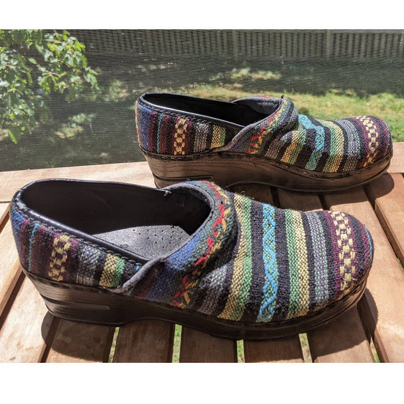 Bjorndal Women Clogs Ally Tribal Blanket Woven Fabric Striped Tapestry Size 7.5 - Picture 4 of 8